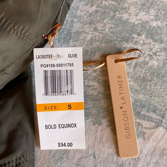 NWT Gibson Latimer Olive Color Quilted Vest with Removable Faux Fur Collar - Picture 15 of 16